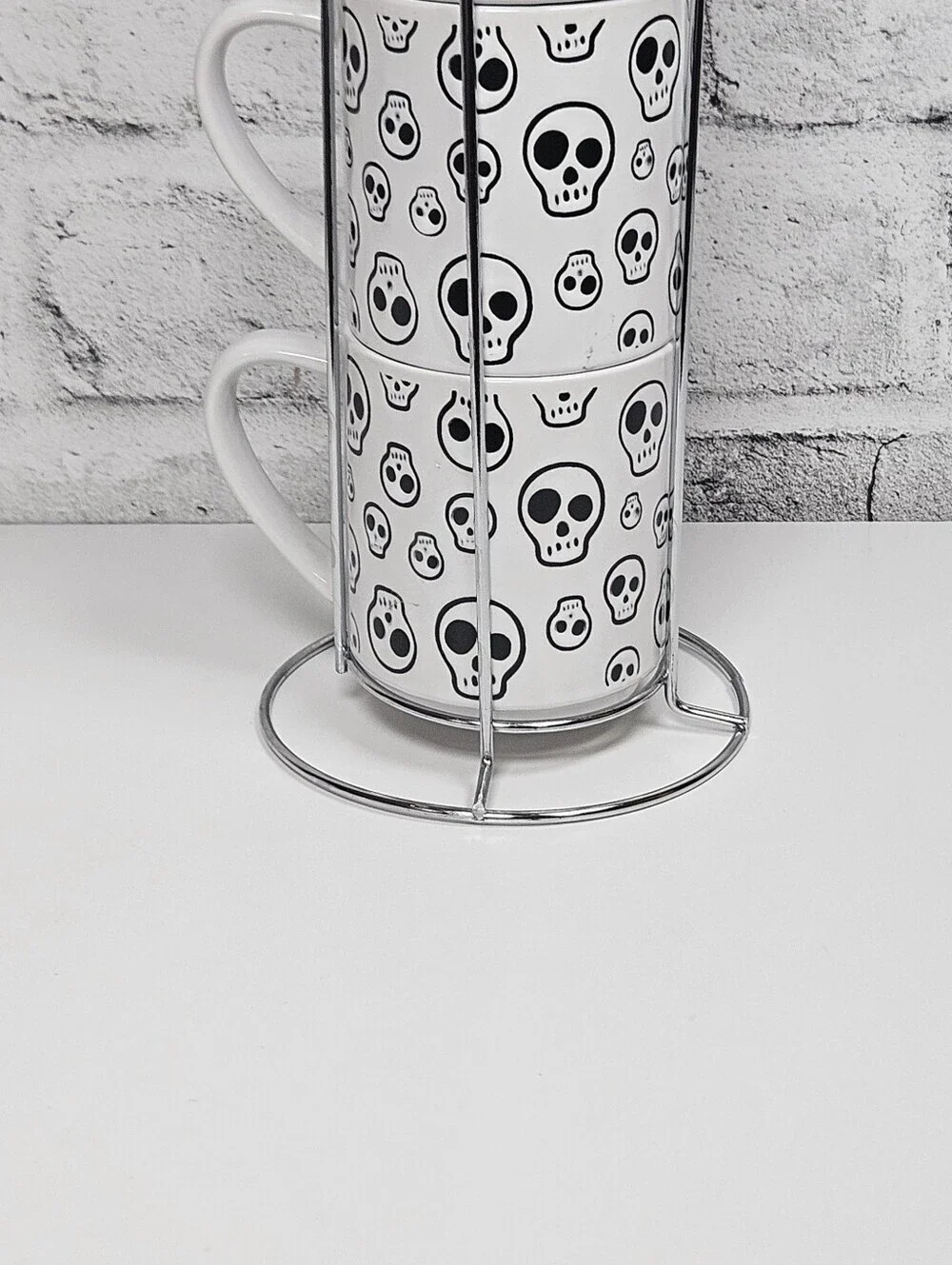 Bread and Butter Spooky Time Skull Mug Set With Metal Rack Halloween